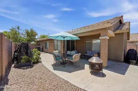 Exterior - 3840 E Wyatt Way, Gilbert, AZ 85297 photo 3 of 7