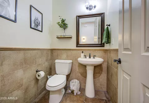 Bath - 4136 E Woodside Way, Gilbert, AZ 85297 photo 5 of 5