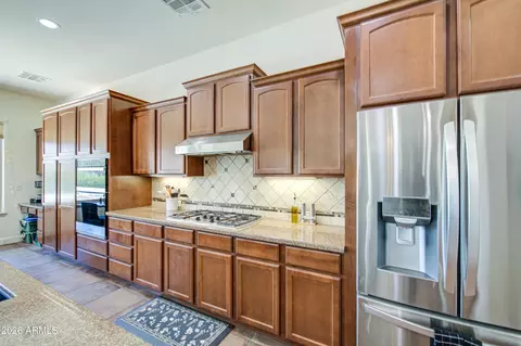 Kitchen - 4136 E Woodside Way, Gilbert, AZ 85297 photo 5 of 5