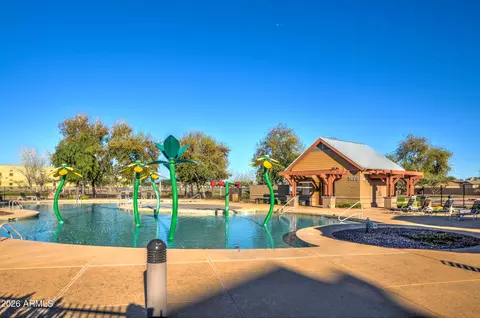 Exterior - 4136 E Woodside Way, Gilbert, AZ 85297 photo 6 of 7