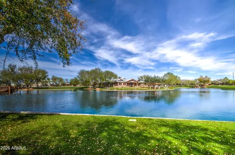 View/Area - 4136 E Woodside Way, Gilbert, AZ 85297 photo 10 of 12