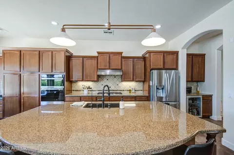 Kitchen - 4136 E Woodside Way, Gilbert, AZ 85297 photo 3 of 5