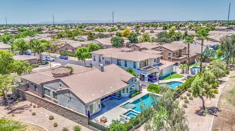View/Area - 4136 E Woodside Way, Gilbert, AZ 85297 photo 2 of 12