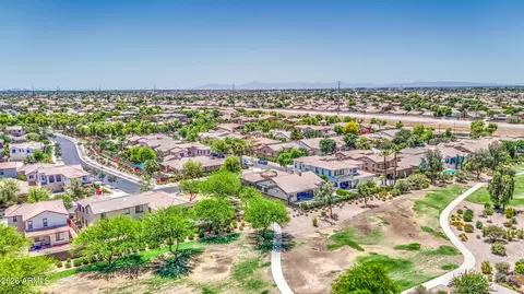 View/Area - 4136 E Woodside Way, Gilbert, AZ 85297 photo 6 of 12