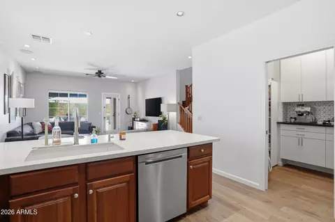 Kitchen - 1285 E Parkview Dr, Gilbert, AZ 85295 photo 2 of 3