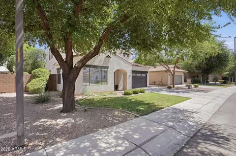 Exterior - 1285 E Parkview Dr, Gilbert, AZ 85295 photo 2 of 7