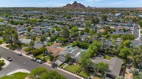 View/Area - 5321 Earll Dr, Phoenix, AZ 85018 photo 4 of 5