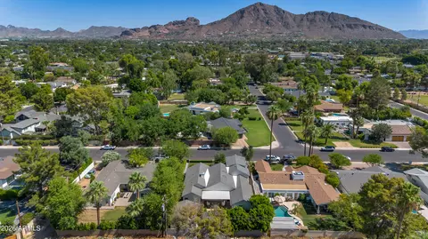 View/Area - 5321 Earll Dr, Phoenix, AZ 85018 photo 2 of 5