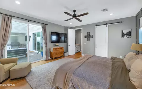 Bedroom - 5321 Earll Dr, Phoenix, AZ 85018 photo 1 of 4
