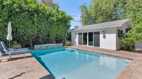 Exterior - 5321 Earll Dr, Phoenix, AZ 85018 photo 5 of 5