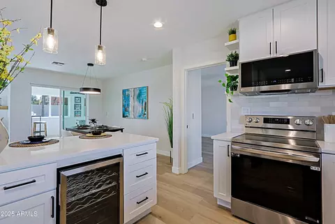 Kitchen - 1215 E Cambridge Ave, Phoenix, AZ 85006 photo 4 of 12