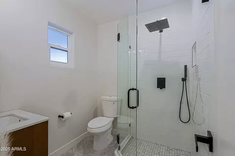 Bath - 1215 E Cambridge Ave, Phoenix, AZ 85006 photo 9 of 13