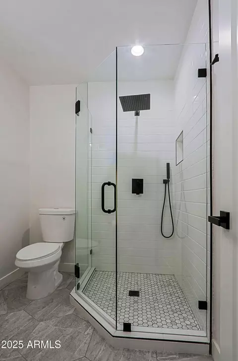Bath - 1215 E Cambridge Ave, Phoenix, AZ 85006 photo 10 of 13