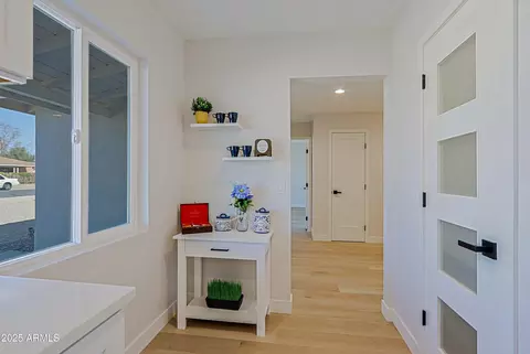 Entry Way - 1215 E Cambridge Ave, Phoenix, AZ 85006 photo 1 of 3