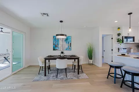 Dining - 1215 E Cambridge Ave, Phoenix, AZ 85006 photo 1 of 4