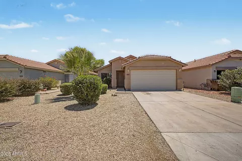 955 E Monteleone St, San Tan Valley, AZ 85140