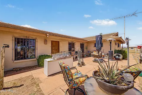 76 Mustang Ranch Rd, Elgin, AZ 85611