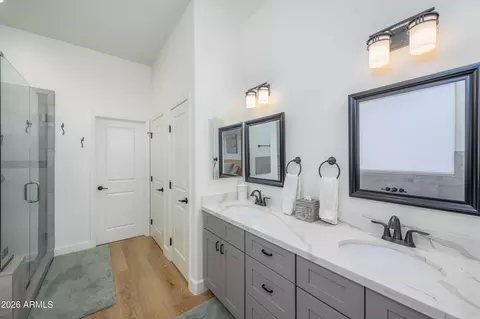 Bath - 4280 W Hogan Dr, Cornville, AZ 86325 photo 2 of 4