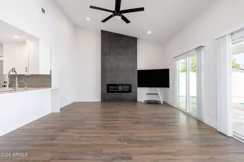 Living - 1411 E Dava Dr, Tempe, AZ 85283 photo 3 of 4