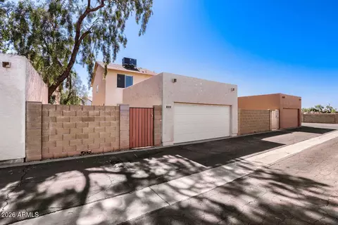 16480 N 67th Dr, Peoria, AZ 85382