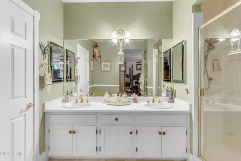 Bath - 616 E Carver Rd, Tempe, AZ 85284 photo 6 of 14