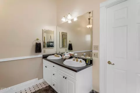 Bath - 616 E Carver Rd, Tempe, AZ 85284 photo 12 of 14