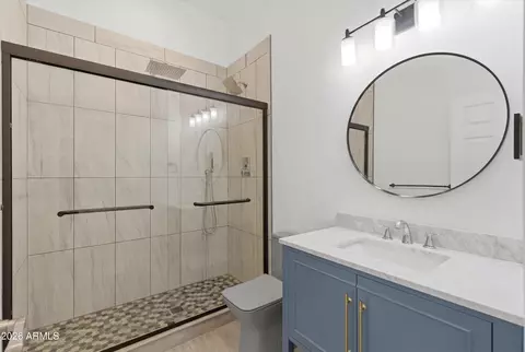 Bath - 2709 E Phelps Rd, Phoenix, AZ 85032 photo 1 of 3