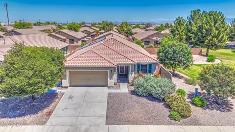 1260 W Loemann Dr, San Tan Valley, AZ 85143