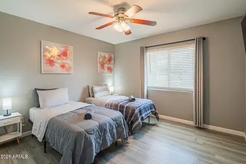 Bedroom - 1648 E Mitchell Dr, Phoenix, AZ 85016 photo 4 of 7