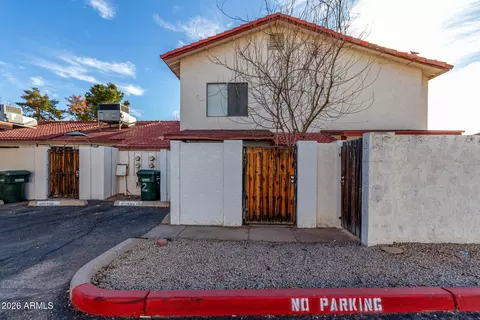Exterior - 2842 E Beck Ln #2, Phoenix, AZ 85032 photo 3 of 11
