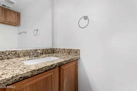 Bath - 2842 E Beck Ln #2, Phoenix, AZ 85032 photo 1 of 2