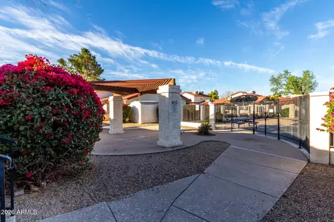 Exterior - 2842 E Beck Ln #2, Phoenix, AZ 85032 photo 10 of 11
