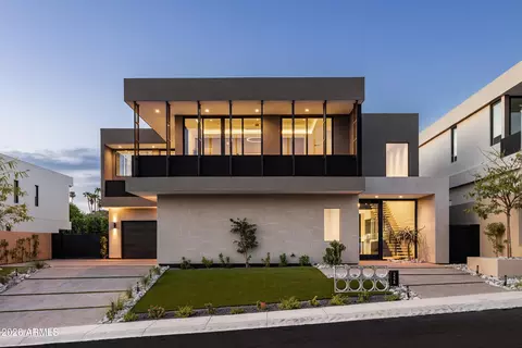 Exterior - 2228 E Solar Dr, Phoenix, AZ 85020 photo 16 of 17