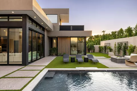 Exterior - 2228 E Solar Dr, Phoenix, AZ 85020 photo 11 of 17