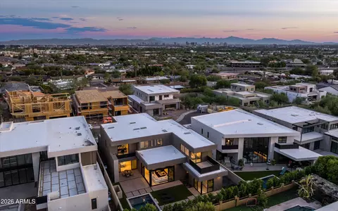 View/Area - 2228 E Solar Dr, Phoenix, AZ 85020 photo 3 of 4