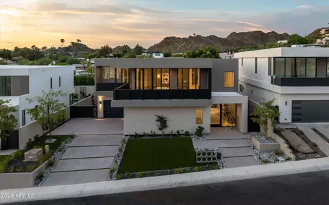 Exterior - 2228 E Solar Dr, Phoenix, AZ 85020 photo 10 of 17
