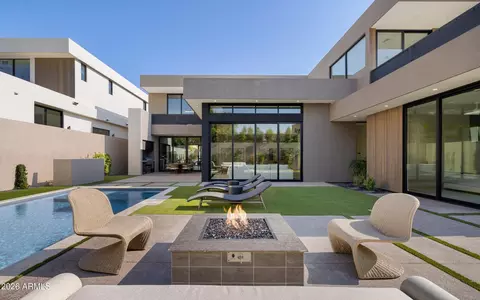 Exterior - 2228 E Solar Dr, Phoenix, AZ 85020 photo 4 of 17