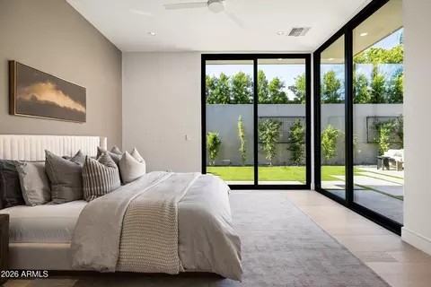 Bedroom - 2228 E Solar Dr, Phoenix, AZ 85020 photo 5 of 6