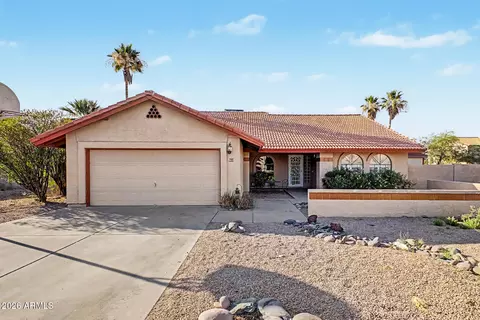 562 E Hackamore St, Mesa, AZ 85203