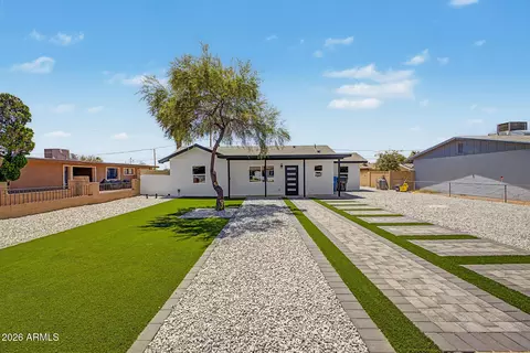 320 N 3rd St, Avondale, AZ 85323