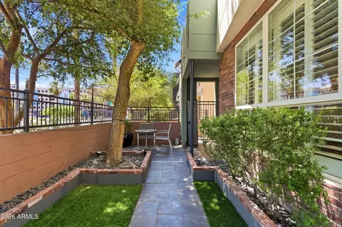 Exterior - 706 E Washington St #117, Phoenix, AZ 85034 photo 1 of 3