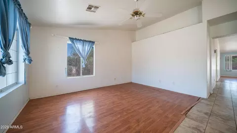 Living - 861 W 13th Ave, Apache Junction, AZ 85120 photo 1 of 4