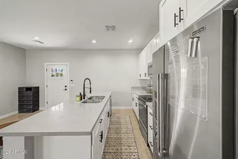 Kitchen - 1908 W Lawrence Rd #12, Phoenix, AZ 85015 photo 1 of 6