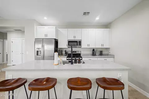 Kitchen - 1908 W Lawrence Rd #12, Phoenix, AZ 85015 photo 5 of 6