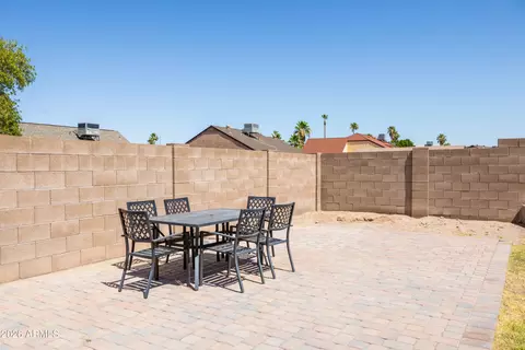 Exterior - 1314 E Topeka Dr, Phoenix, AZ 85024 photo 10 of 13