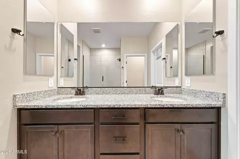 Bath - 779 E Doral Ave #101, Gilbert, AZ 85297 photo 1 of 4