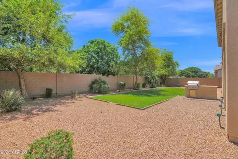 Exterior - 2839 E Muirfield St, Gilbert, AZ 85298 photo 3 of 10