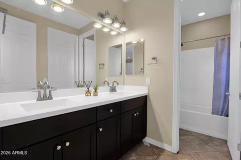Bath - 2839 E Muirfield St, Gilbert, AZ 85298 photo 3 of 4