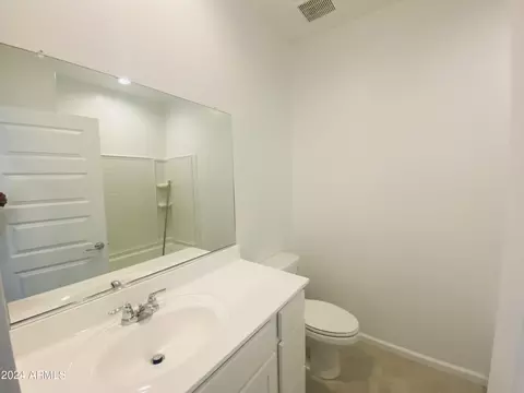 Bath - 5531 S 23rd Dr, Phoenix, AZ 85041 photo 2 of 3