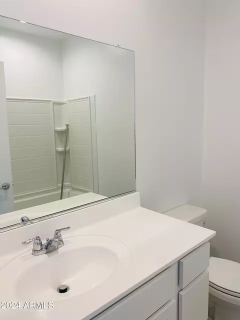 Bath - 5531 S 23rd Dr, Phoenix, AZ 85041 photo 3 of 3